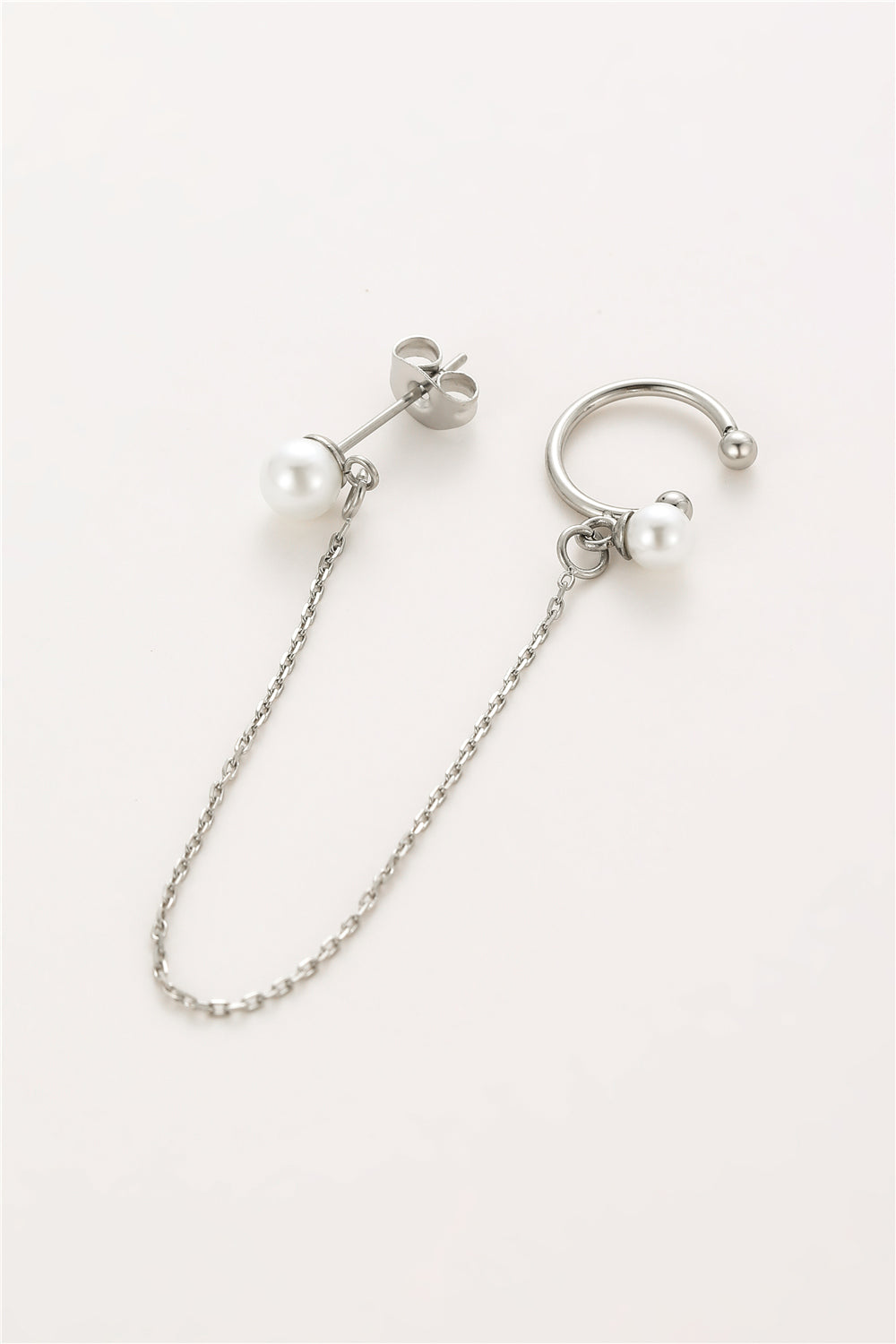 Earring pearls with earcuff