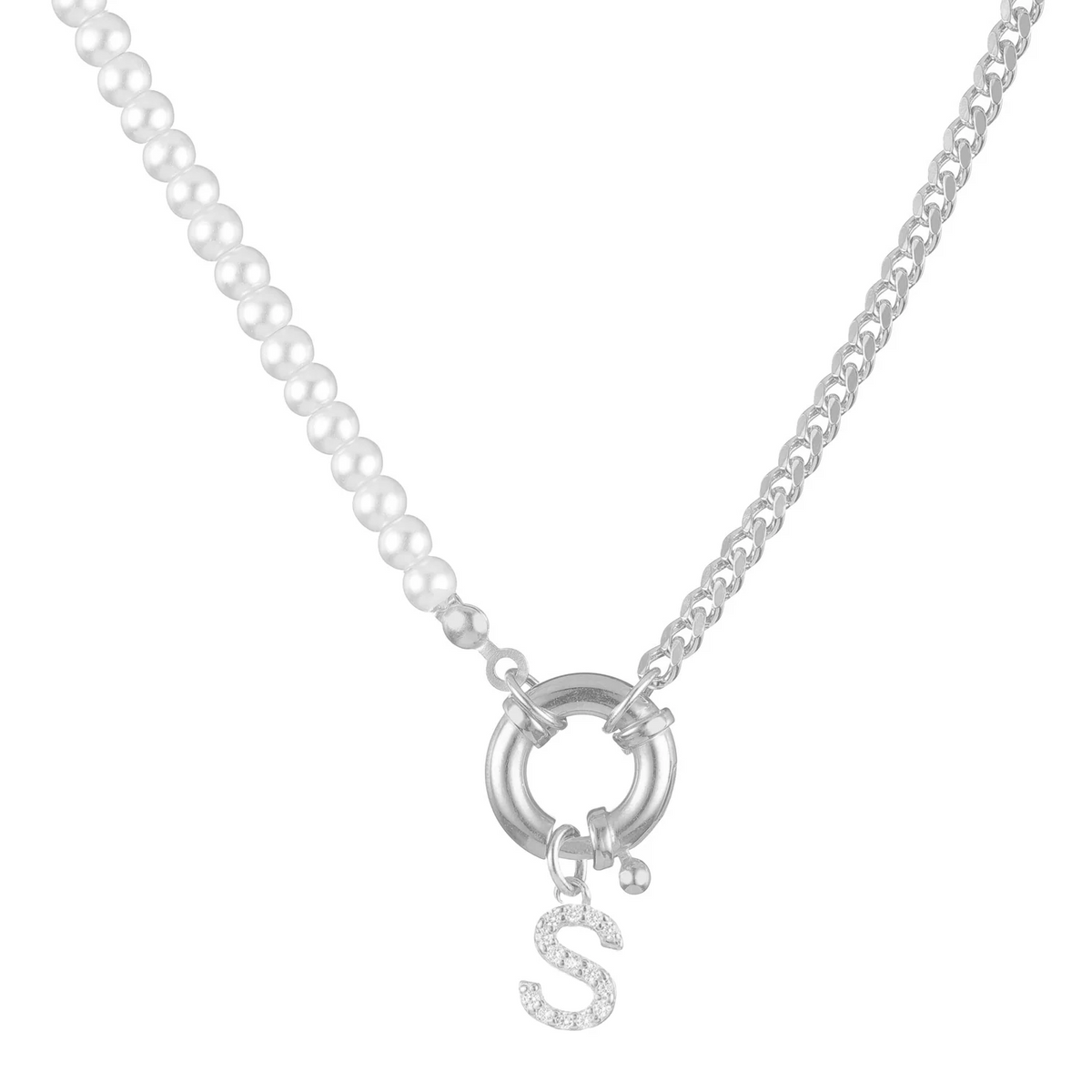 Collier de perles gourmandes avec fermoir lettre