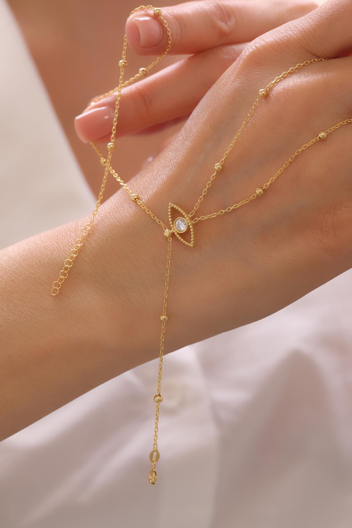 Golden Eye Handkette