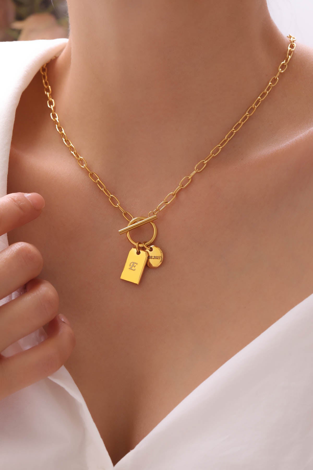 Instyle necklace with engraving