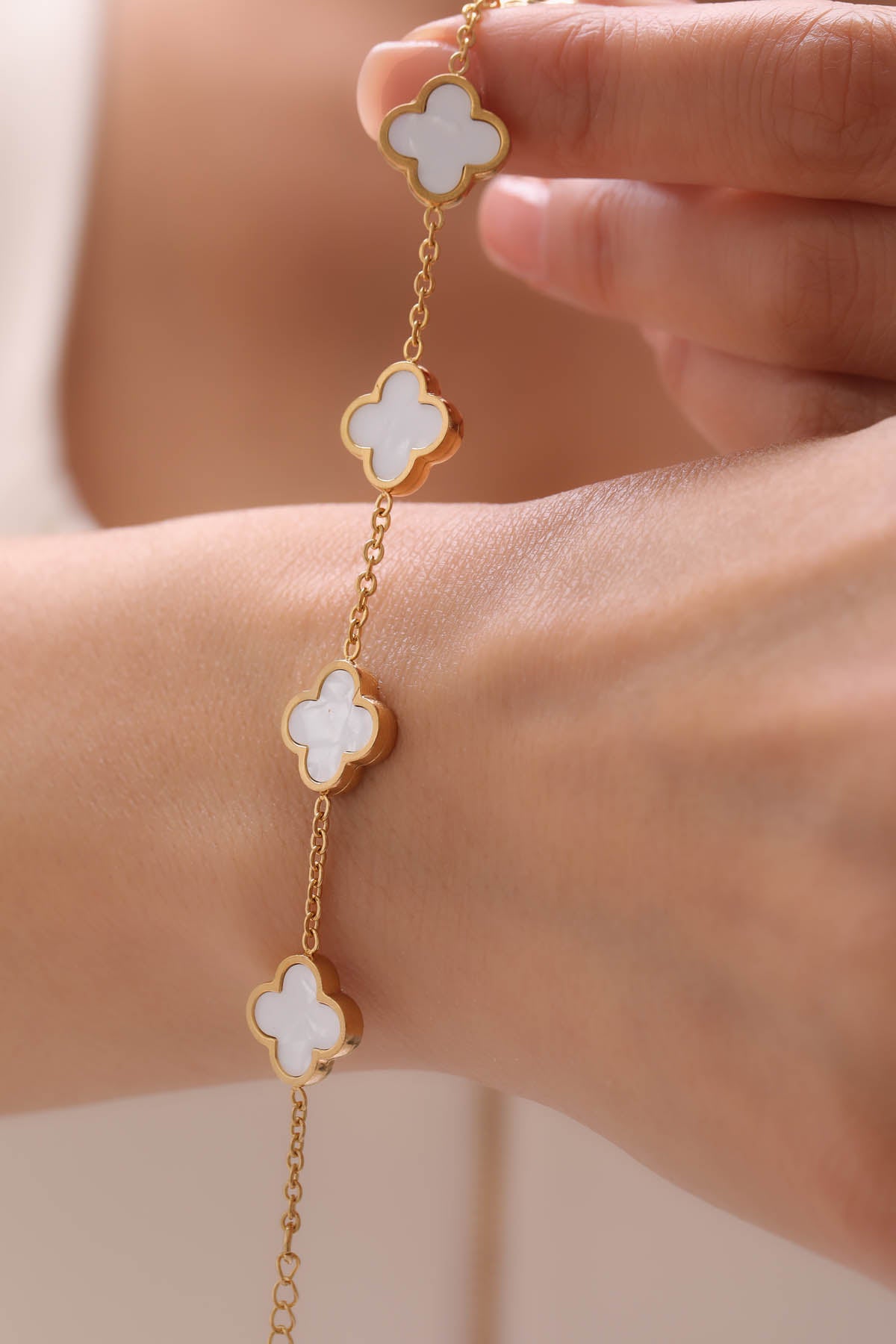 White Multiple Leaf Armband