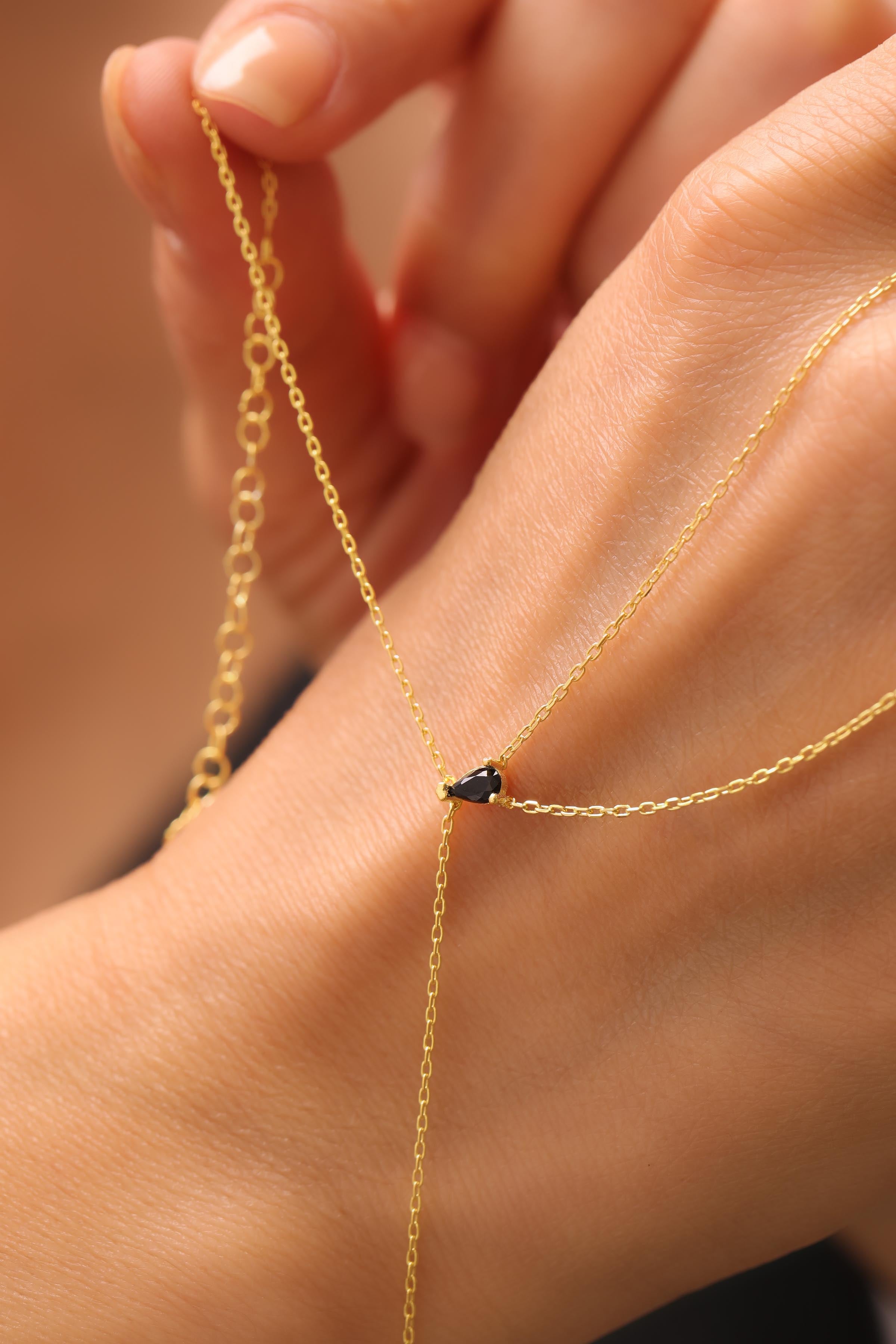 Black Tear Handkette