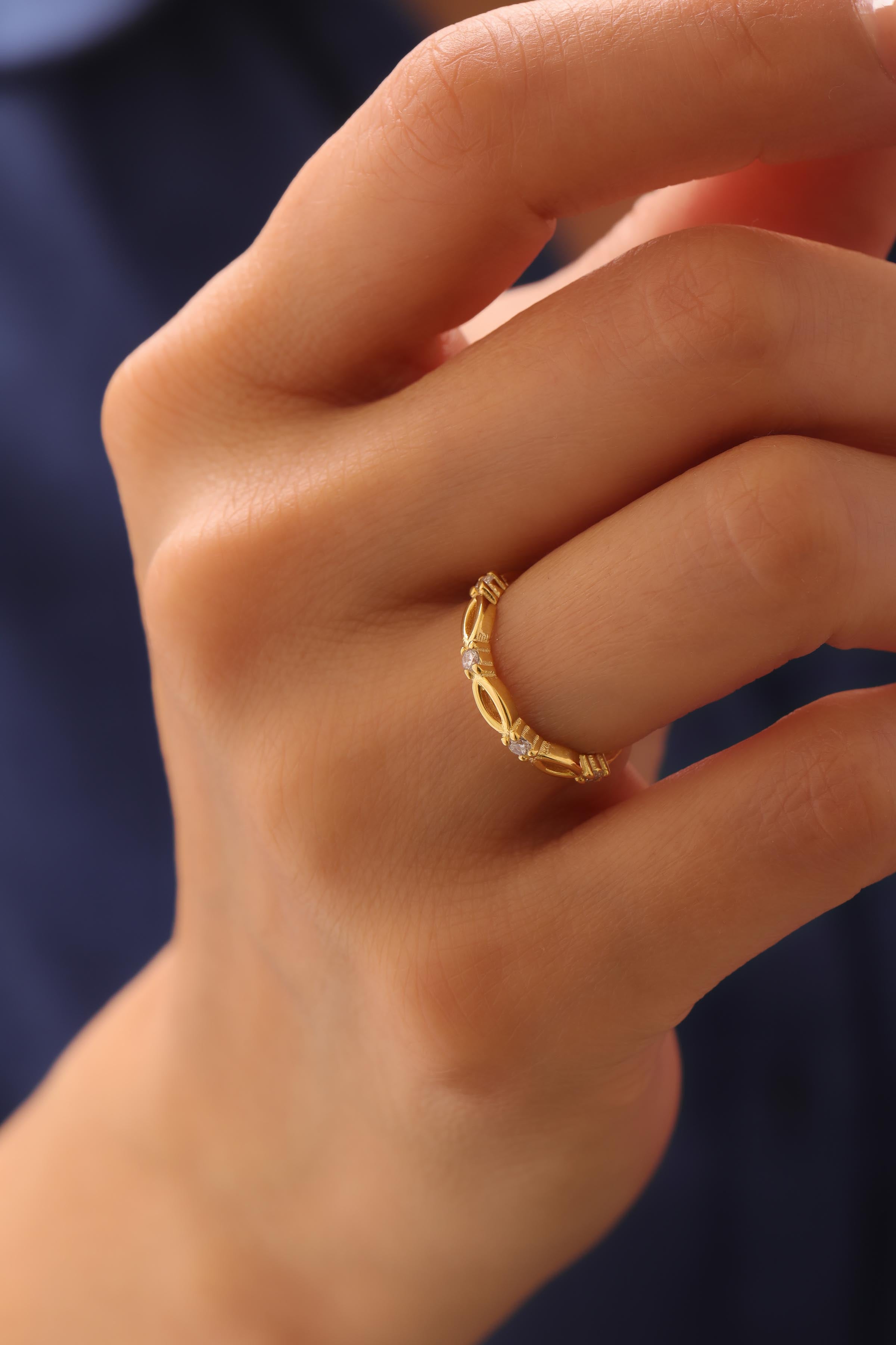 Royal Glow Ring