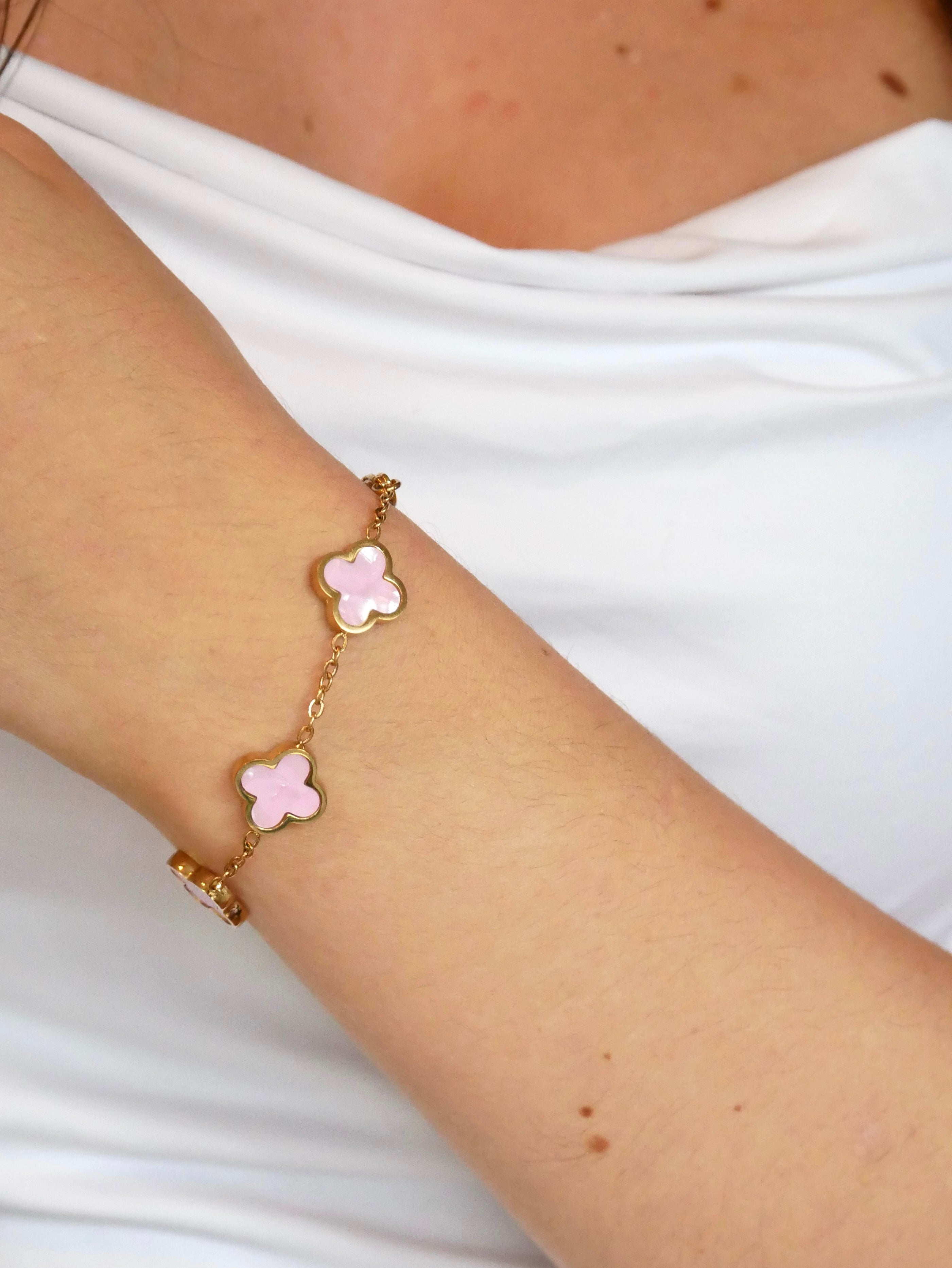 Pink Multiple Leaf Armband