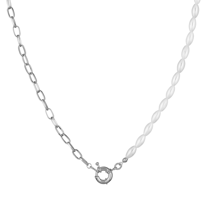 Necklace Charming Pearls with clasp