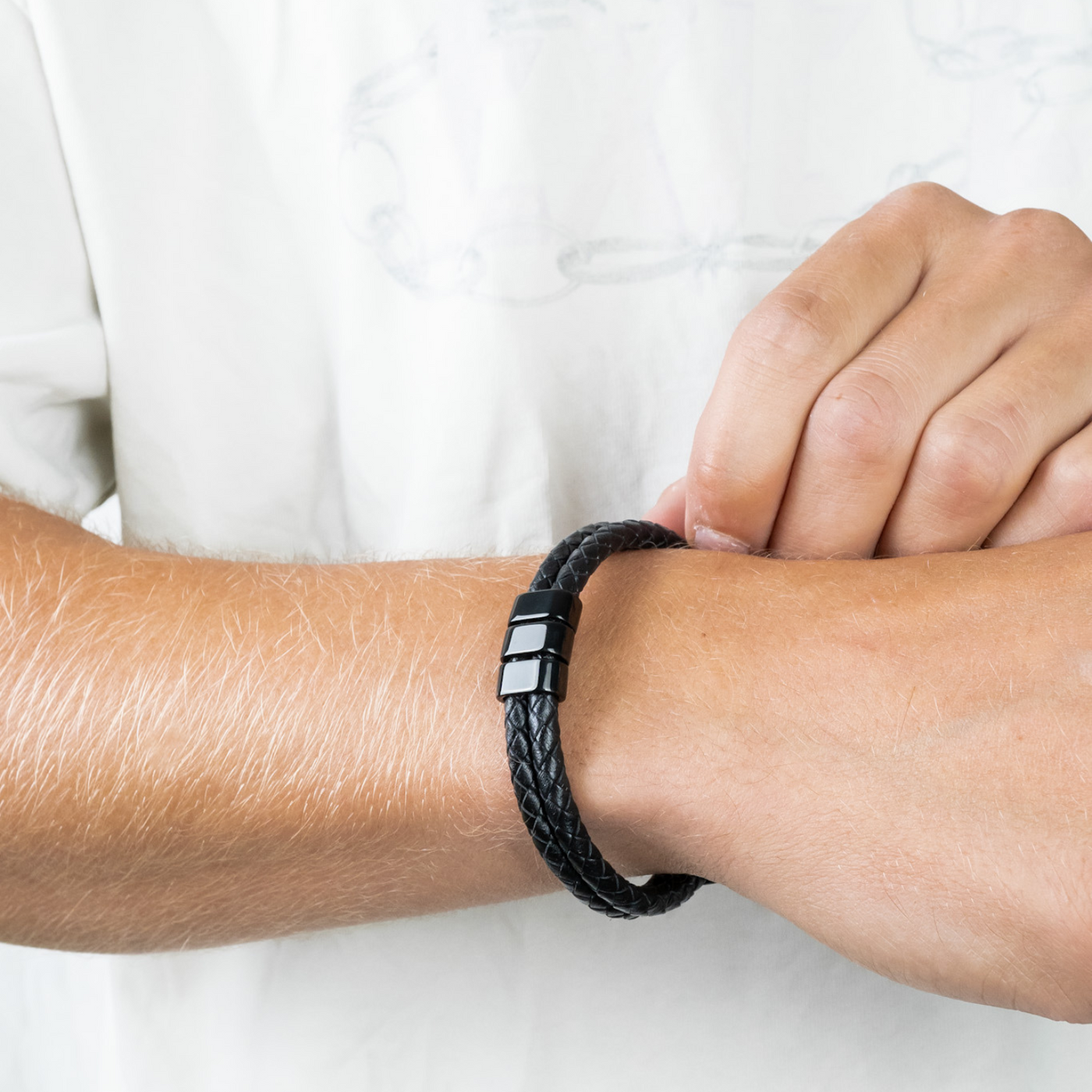 Joy bracelet with engraving