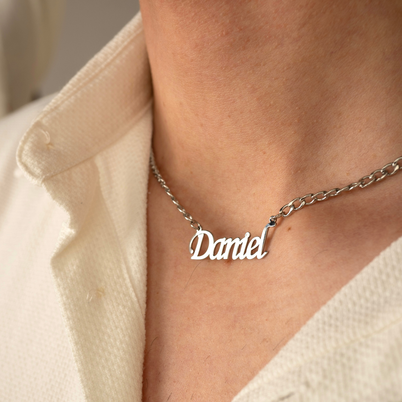 Men's name necklace - Var. Monotype