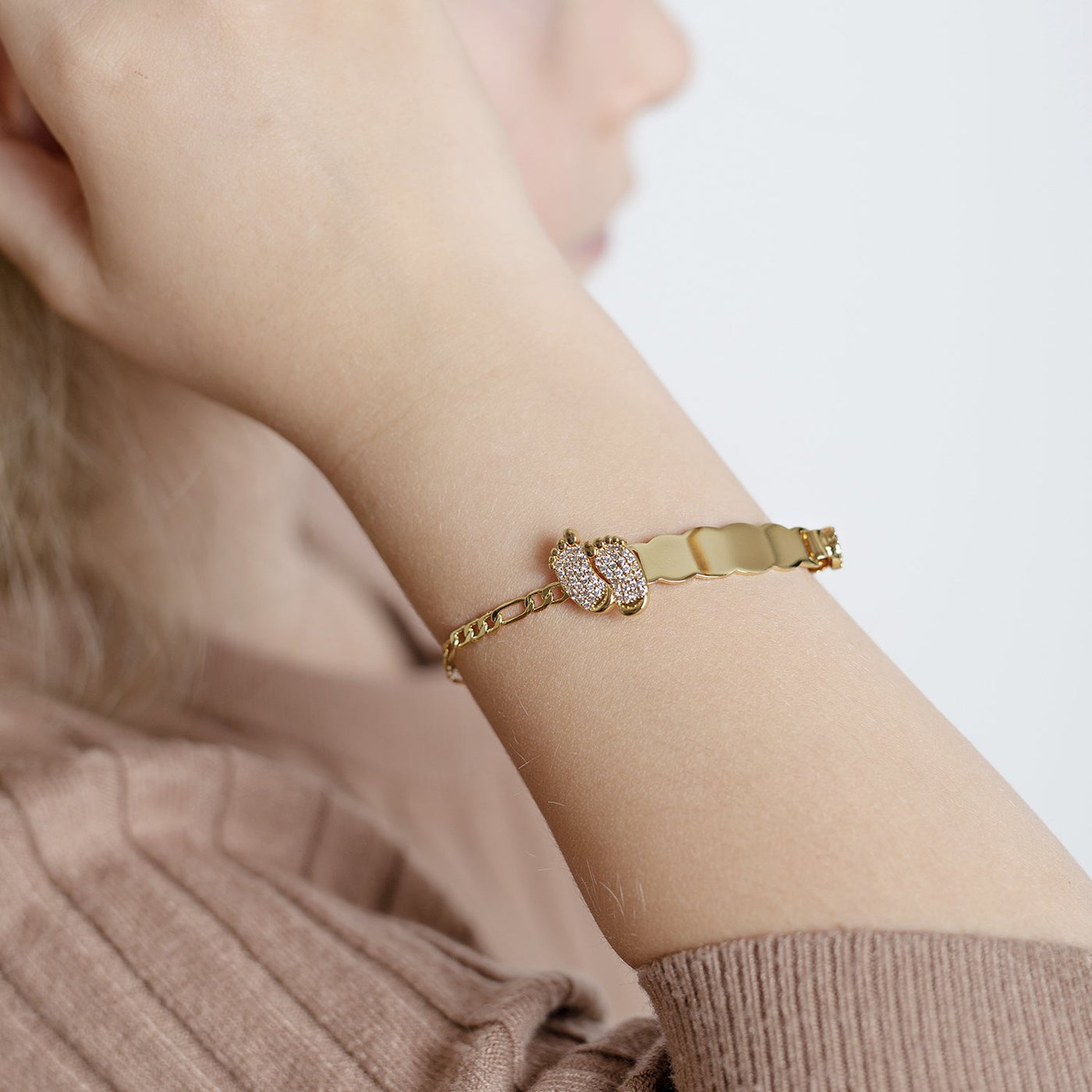 Kinderarmband-Figaro Eye mit Füßchen (6075207188665)
