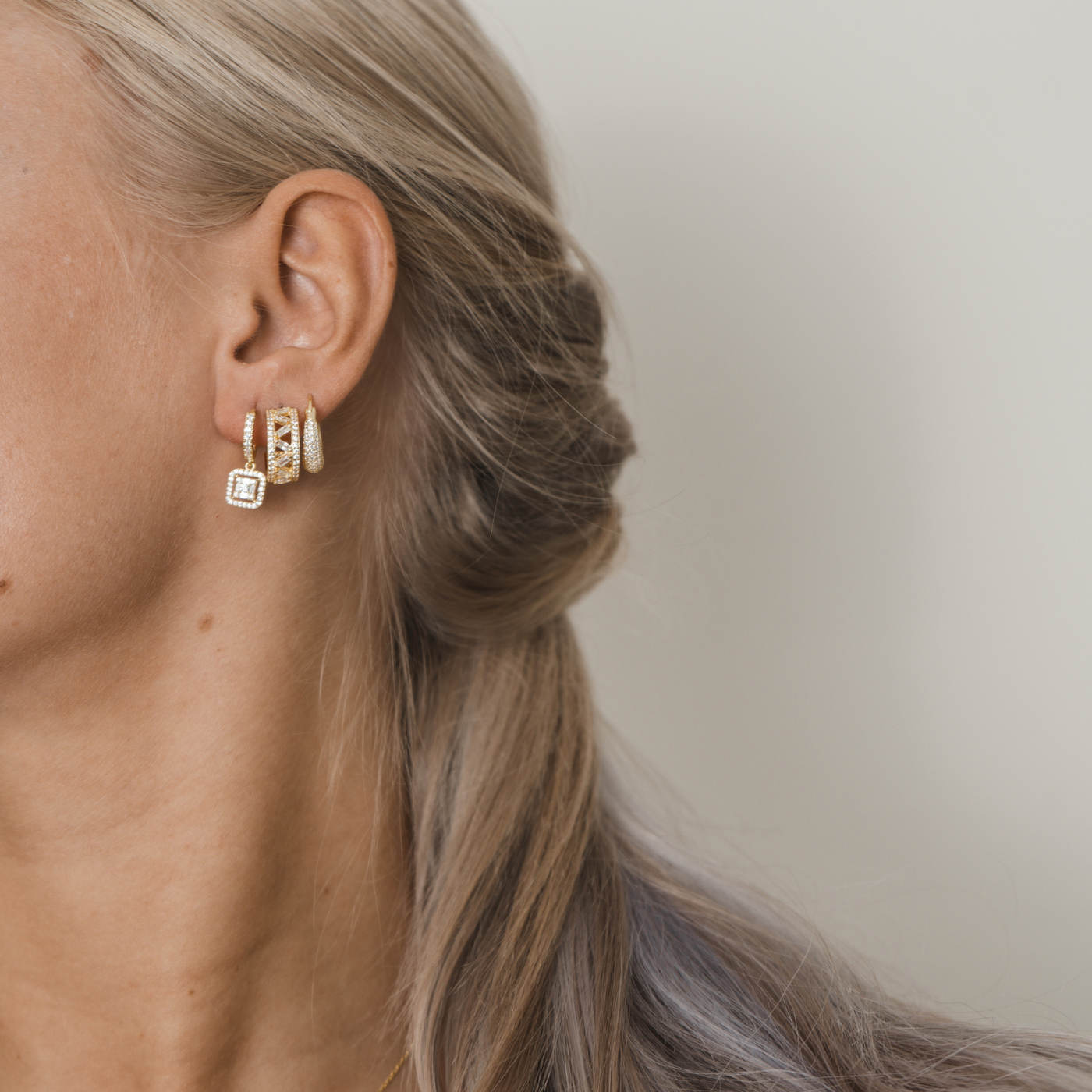 Earrings deluxe with zirconia